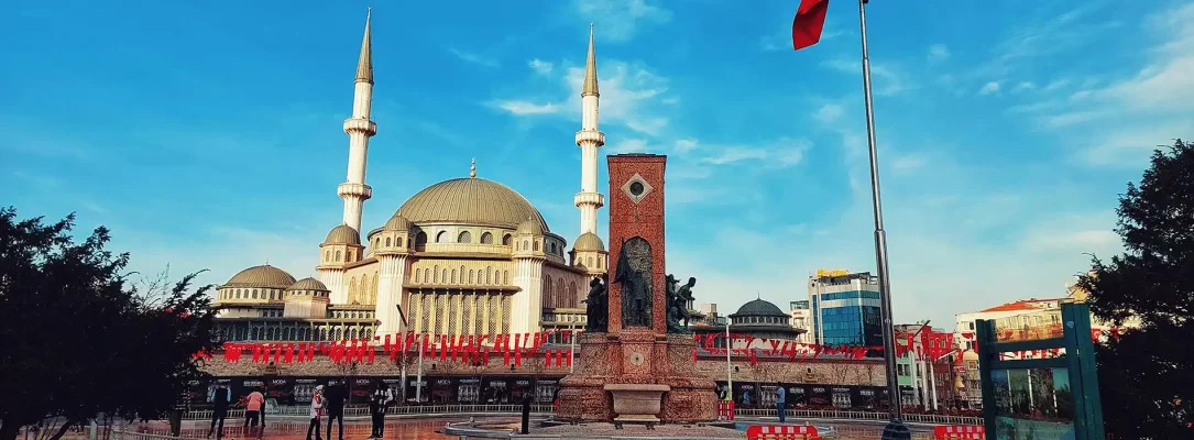 بهترین هتل های 4 ستاره استانبول در میدان تکسیم