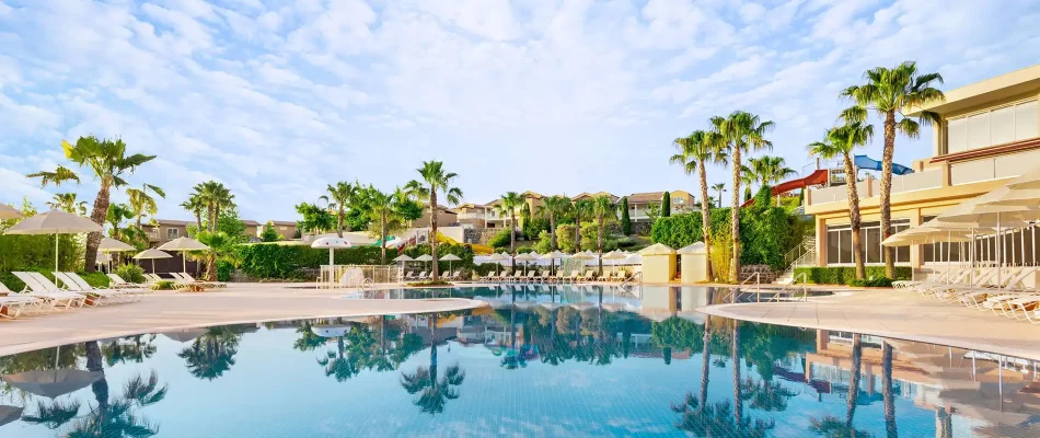 بهترین هتل های کوش آداسی 5 ستاره uall