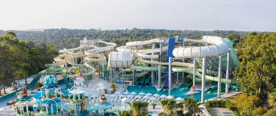 بهترین هتل های کوش آداسی با پارک آبی