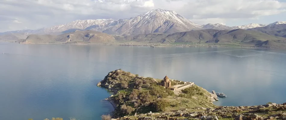 ارزانترین هتل در وان ترکیه